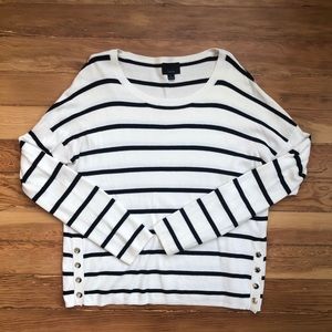 Striped shirt with button detail